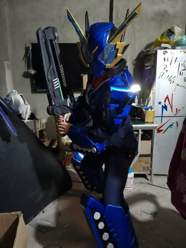 仮面ライダービルド タンクタンクフォーム 風 コスプレ衣装 ｄｄｔ ｄｒessingコスプレ工房